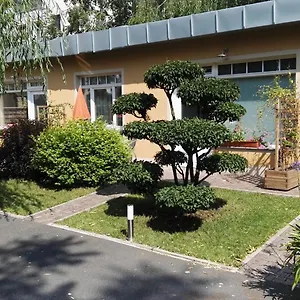 Apartment 2, Dresden